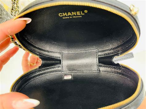 la pausa chanel pouch|Chanel La Pausa Bag .